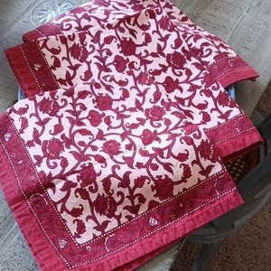 Mainstays Red & White Cotton 18" x 19" made In India Napkins (3)